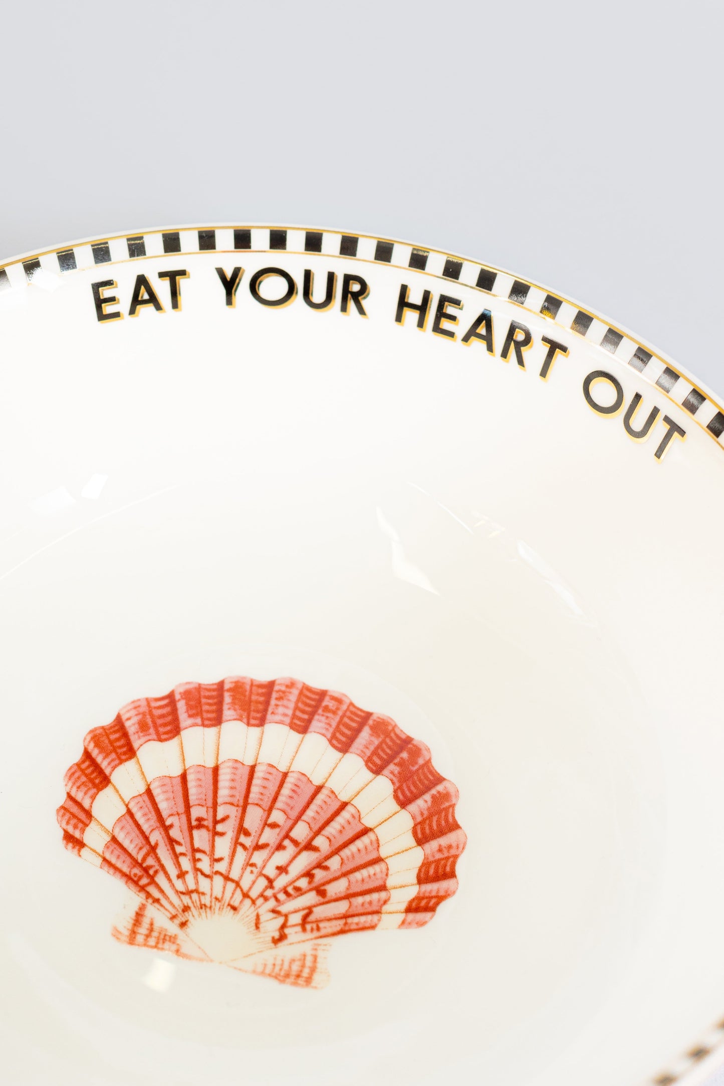 Yvonne Ellen Shell Serving Bowl