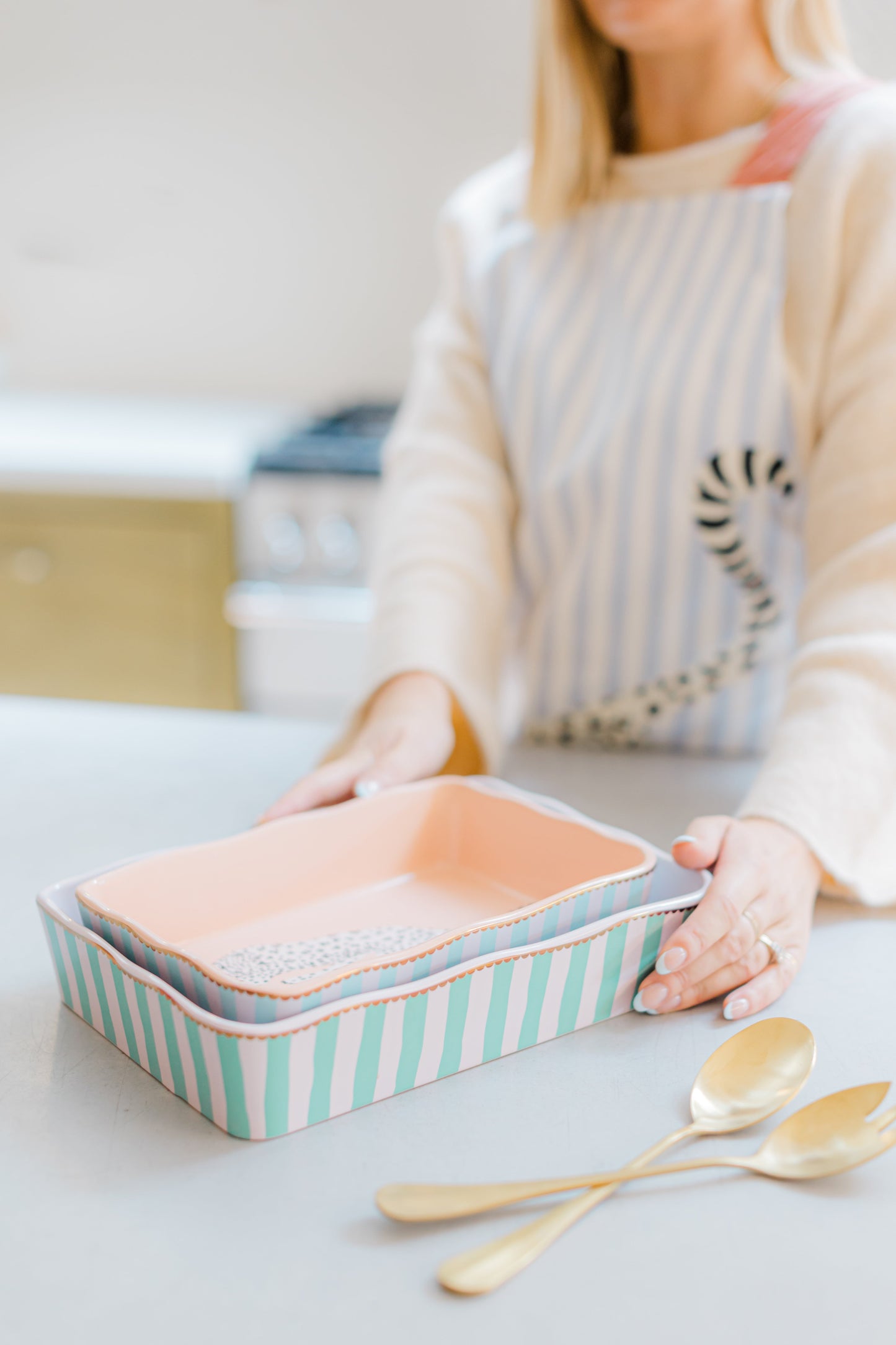 Yvonne Ellen Rectangular Roaster Bundle